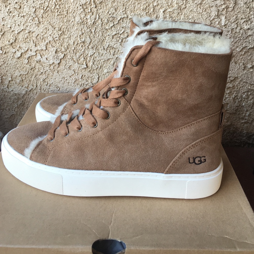 UGG Beven boots - Picture 2 of 8
